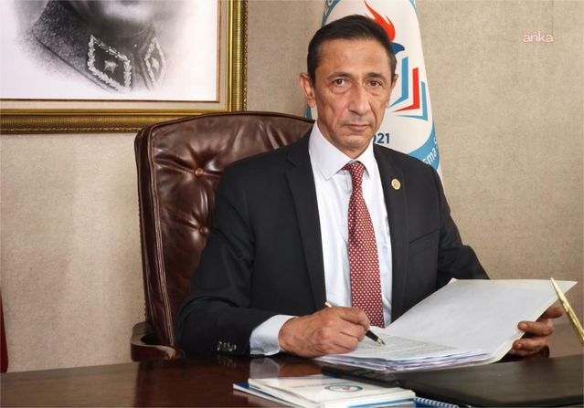 Başakşehir'de 5 öğrencinin yaralandığı saldırıya Eğitim Gücü Sen'den tepki geldi
