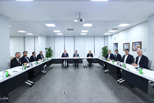 Sanayi ve Teknoloji Bakanı Kacır, TOGG kampüsünde T6X ve T10F çalışmalarını inceledi