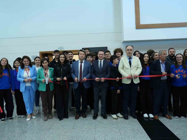 Muğla'da TÜBİTAK 4007 Bilim Şenliği'ne yaklaşık bin öğrenci katıldı