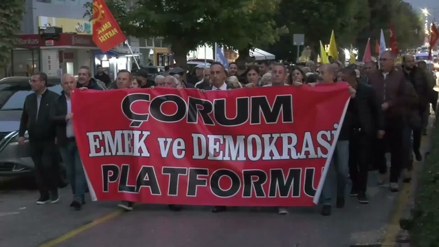 Çorum'da YENİ Parti Halk TV kayyımına karşı yürüdü, Başkan Solmaz konuştu