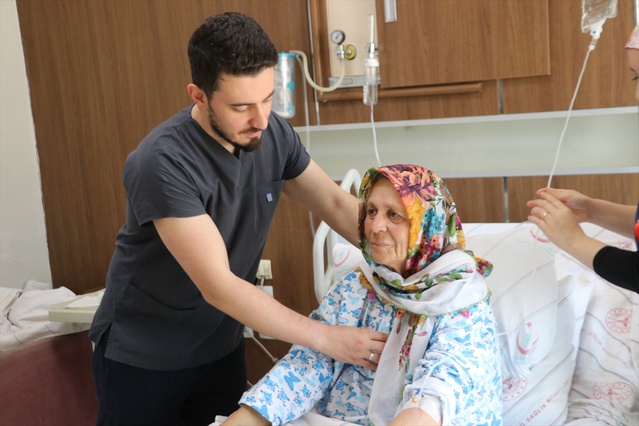 Siirt'te açık kalp cerrahisi başladı, iki günde 3 koroner baypas yapıldı