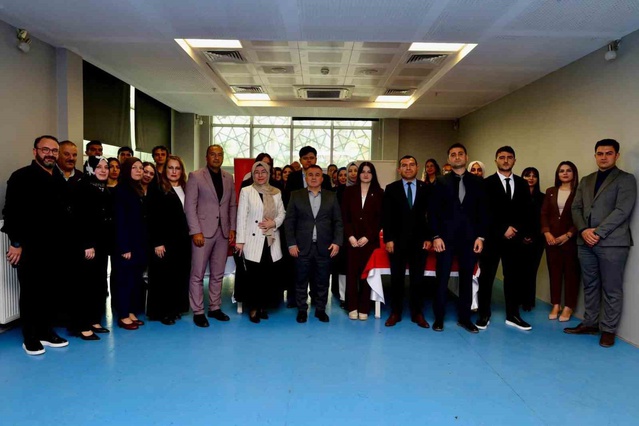 Bilecik'te sözleşmeli personel, memur kadrosuna geçiş töreninde yemin etti