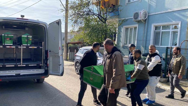 Körfez'de eşini 8 yerinden bıçaklayarak öldüren koca ağırlaştırılmış müebbet hapse çarptırıldı