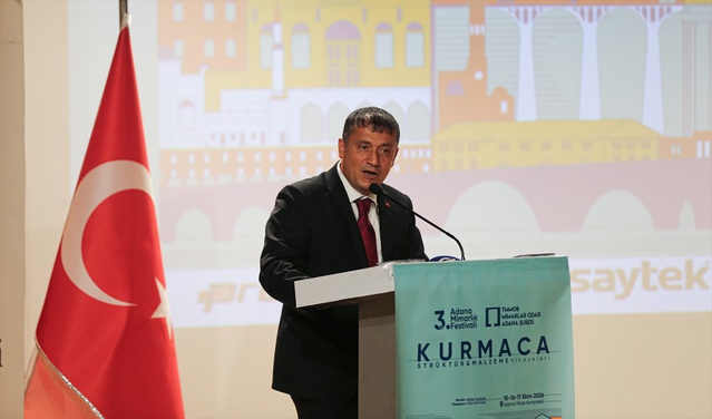 TMMOB Adana Şubesi 3. Adana Mimarlık Festivali'ni 'kurmaca' temasıyla başlattı