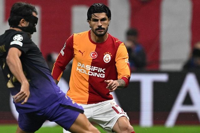 Eren Elmalı, Lille maçına Dünya Kupası'ndaki örgülü saç stiliyle çıktı