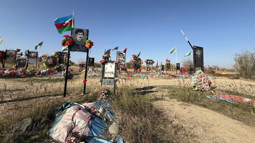 Azerbaycan'da Karabağ savaşlarında kaybolan 3 bin 682 kişinin akıbeti araştırılıyor