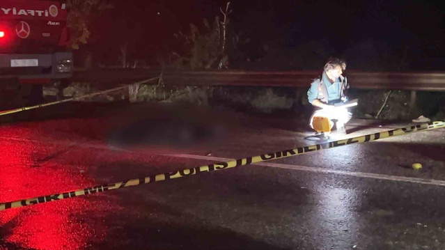 Sakarya Geyve'de kazada AK Partili Adnan İzmir ve 1 kişi öldü, 3 kişi yaralandı