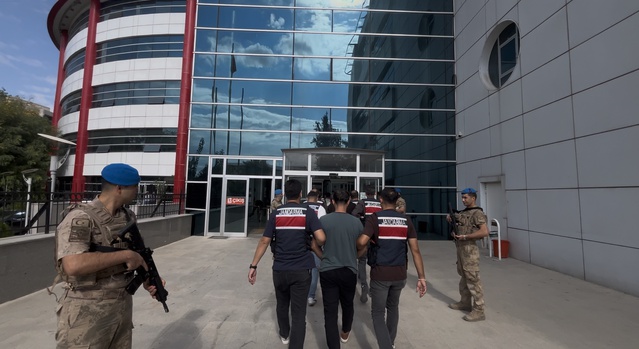 Adıyaman'da DEAŞ operasyonunda 5 şüpheli tutuklandı, Irak uyruklu biri serbest kaldı