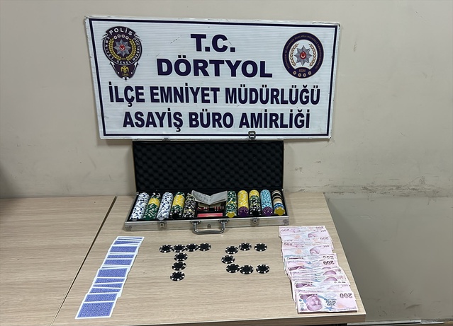 Hatay Dörtyol'da kumar operasyonunda 6 kişiye 69 bin 624 lira ceza uygulandı