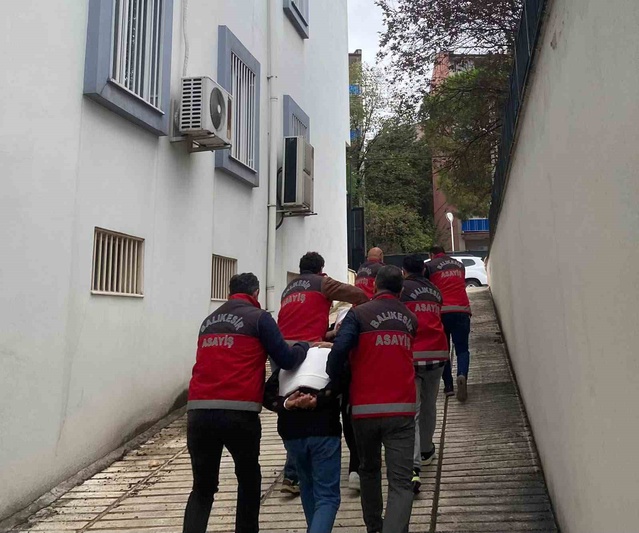 Balıkesir Karesi'de cami çıkışındaki silahlı saldırıda 6 şüpheli tutuklandı