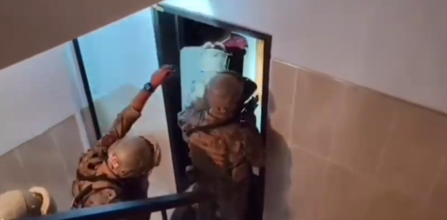 Alman Büyükelçiliği'nin ihbarı harekete geçirdi. DAEŞ operasyonunda 14 kişi yakalandı