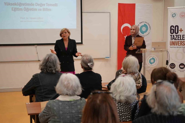 Niğde'de 60+ Tazelenme Üniversitesi'nde ilk dersi Rektör Uslu verdi, 49 öğrenci kayıtlı