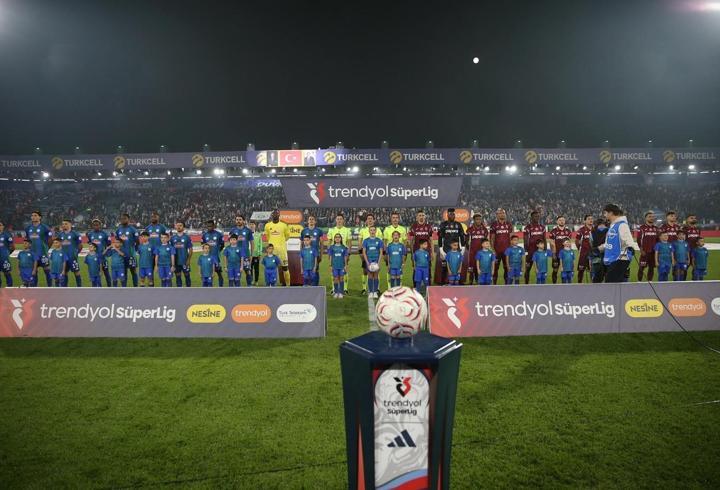 Çaykur Rizespor-Trabzonspor maçında 3 kişi hakkında işlem