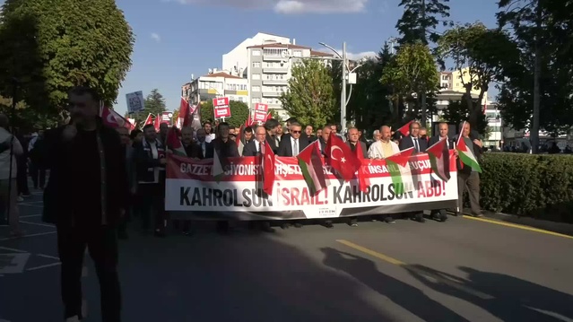 Çorum'da Gazze eyleminde konuşan Yazıcı, Batı'ya boykot çağrısını yineledi