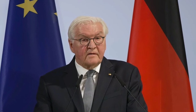 Steinmeier'den Bremen'deki Birlik Günü'nde aşırı sağa karşı demokrasi uyarısı geldi