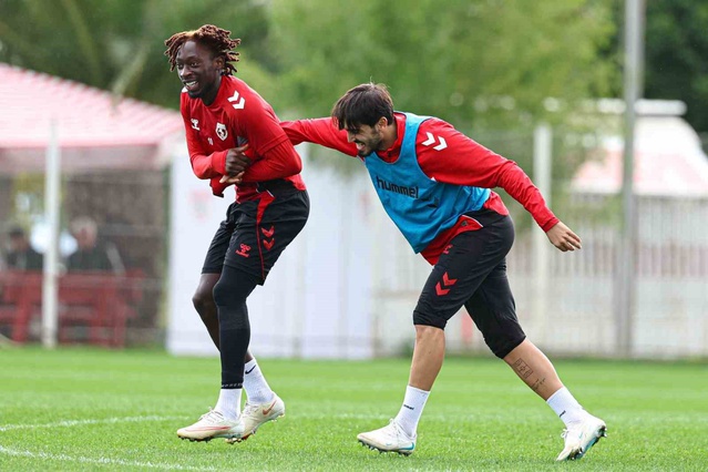 Üst üste 5 maç kaybeden Samsunspor, Kasımpaşa öncesi son antrenmanı yarın yapacak