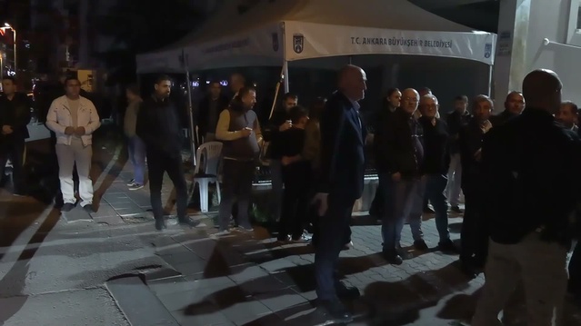 Kılıçdaroğlu, şehit polis Ahmet Türkoğlu’nun ailesine taziye ziyaretinde bulundu