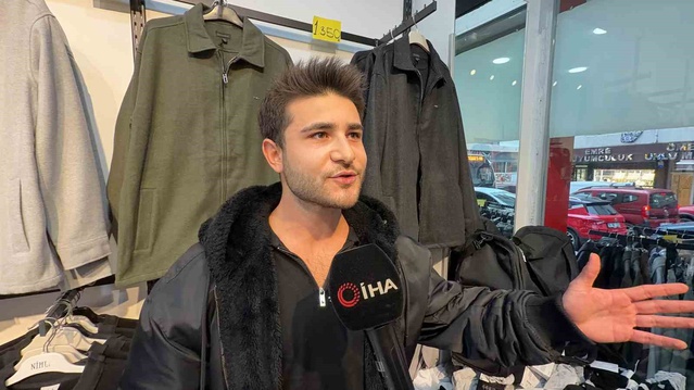 Arnavutköy'de şüpheli, kız çocuğuyla mağazadan 10-15 bin TL'lik kıyafet çaldı