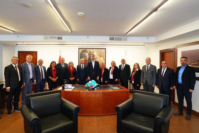 Kartal'da Muhtarlar Günü'nde protokol ve mahalle muhtarları buluştu