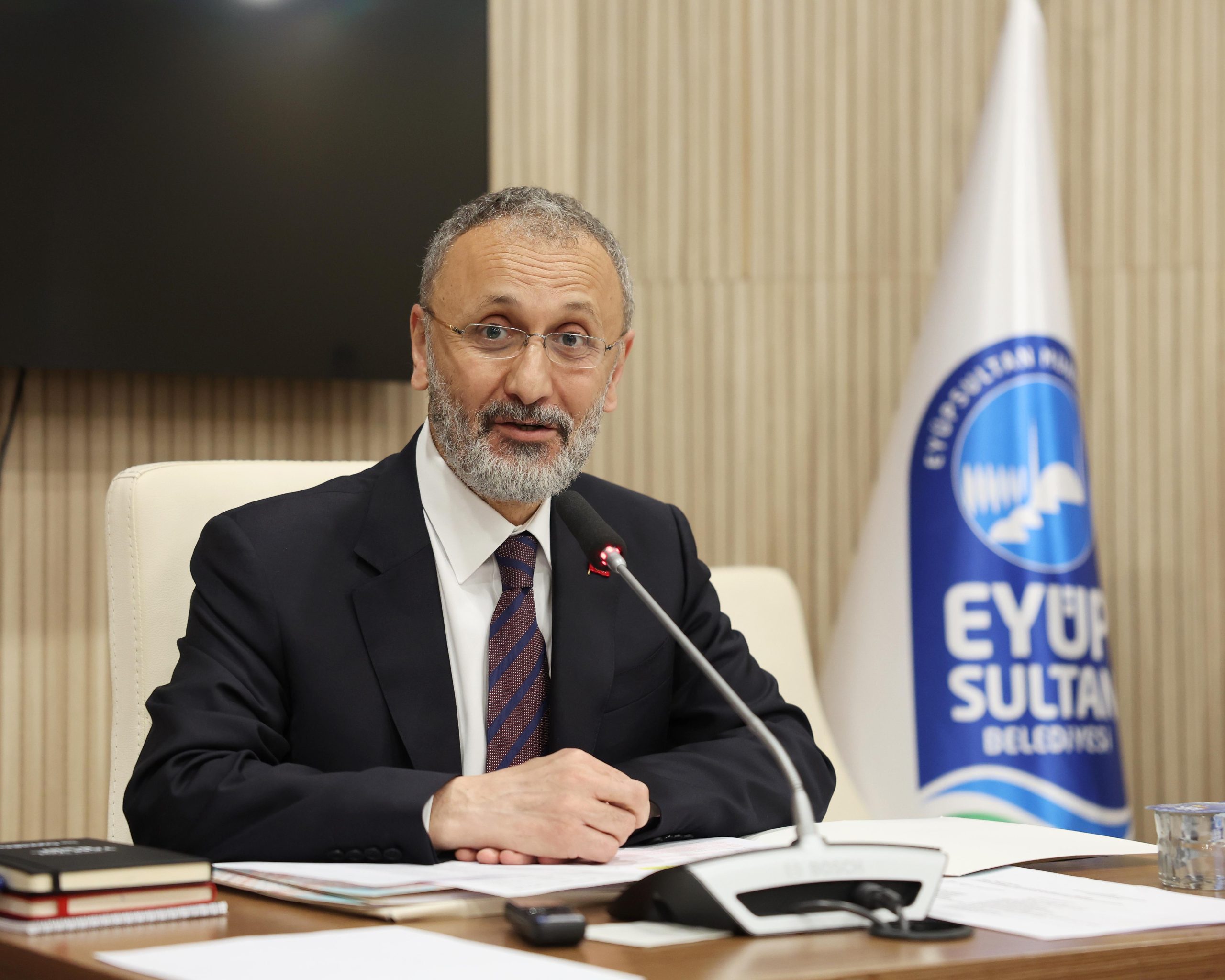 Eyüpsultan Belediyesi'ne operasyon. Belediye Başkanı Mithat Bülent Özmen gözaltında