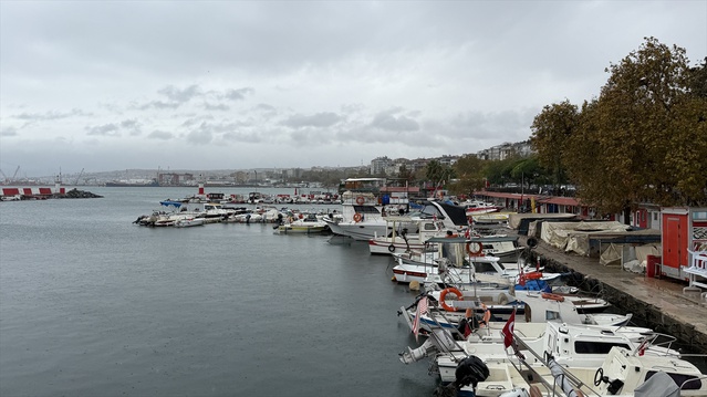 Fırtına Tekirdağ'da balıkçıları limana döndürdü, 2 gün daha sürmesi bekleniyor