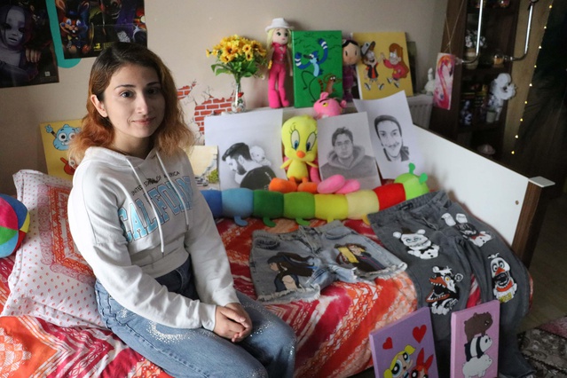 7,5 yaşında son evre lösemiyle boğuşan Tuğba, resmini çizdiği İsmail YK'yla 14 yıl sonra buluştu