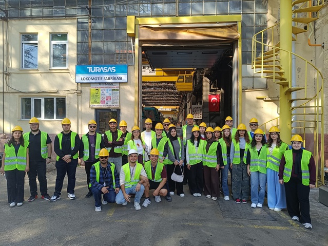 ESOGÜ Otomotiv Kulübü öğrencileri TÜRASAŞ Eskişehir'de üretim süreçlerini inceledi