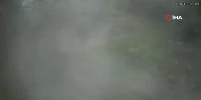 Zonguldak'ta istinat duvarının çöktüğü anlar kamerada