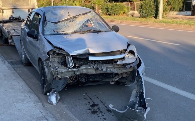 Mersin Erdemli'de otomobil 34 yaşındaki yayaya çarpıp ağır yaralanmasına neden oldu