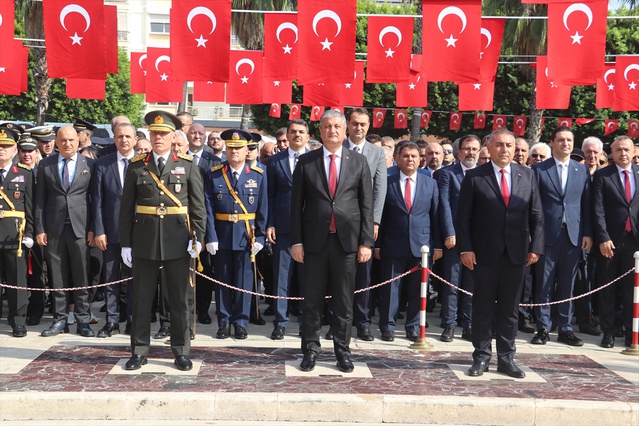 Cumhuriyet'in 103. yılı Adana, Mersin, Hatay ve Osmaniye'de törenle kutlandı
