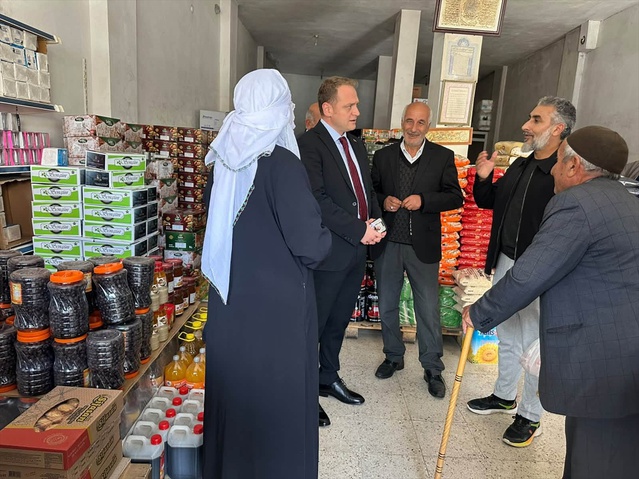 Muş Bulanık'ta Kaymakam Koşansu, esnafın talep ve sorunlarını dinledi