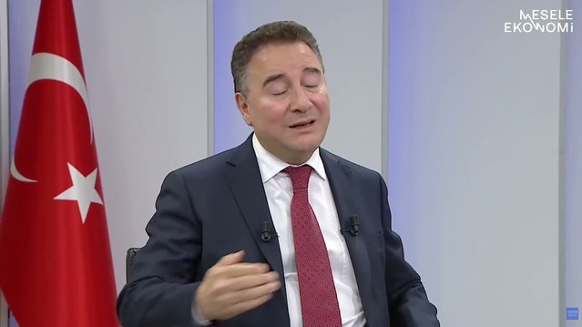 Babacan, AK Parti'ye arınma çağrısı yaptı, fon krizi yerine dolandırıcılık dedi