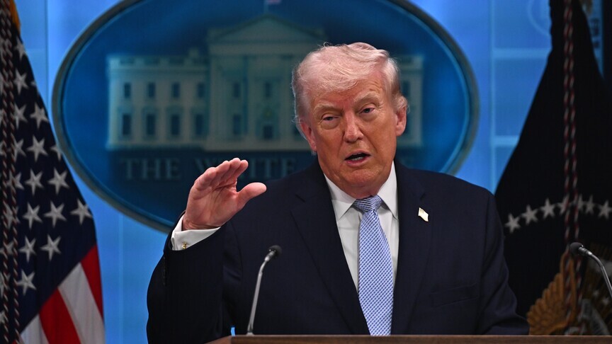 Trump'tan İran'ın nükleer tesislerine "tüm bombaların anası" ile saldırılabileceği sinyali