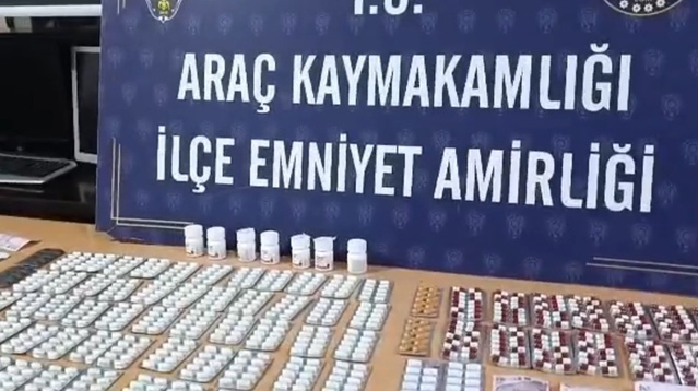 Kastamonu Araç'ta düzenlenen iki uyuşturucu operasyonunda 4 şüpheli tutuklandı