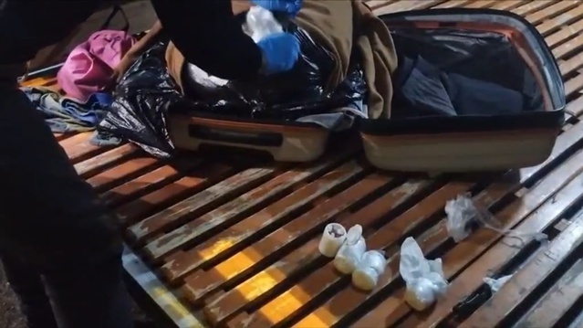 Şanlıurfa'da yolcu otobüsü bagajında 15 bin uyuşturucu hap bulundu, yolcu tutuklandı