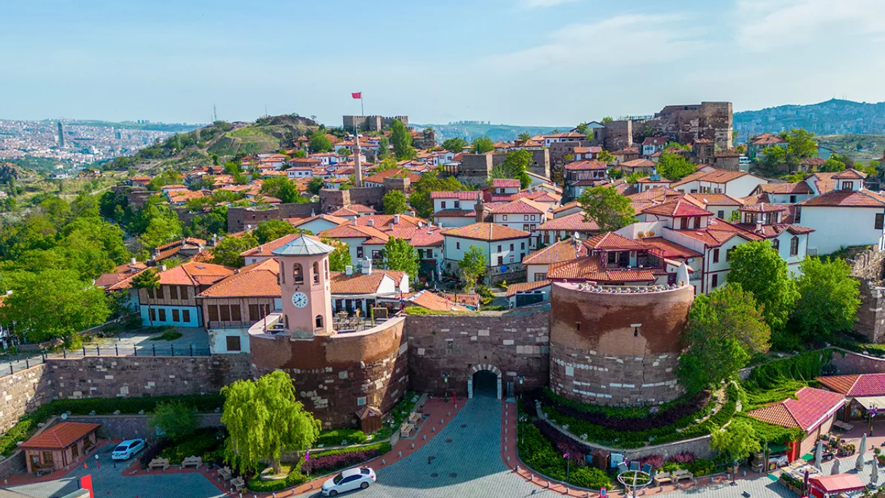 Yeni haftada Başkentte güneş yerini yağışa bırakıyor