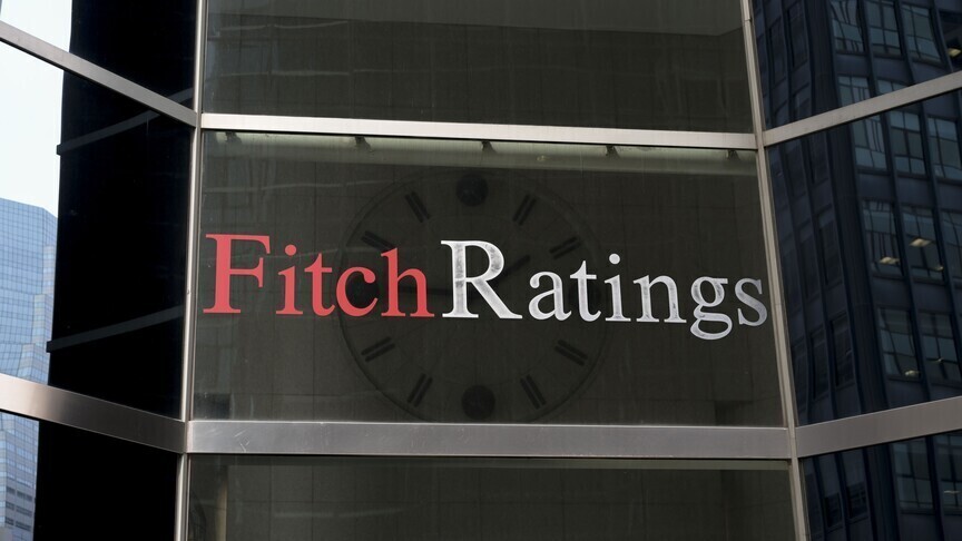 Fitch, Fransa'nın kredi notu görünümünü negatife çevirdi