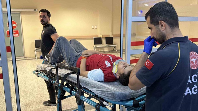 Adıyaman'da Atatürk Bulvarı'nda devrilen elektrikli bisiklette 1 kişi yaralandı