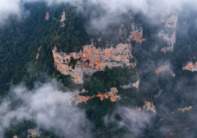 Giresun Keşap'taki Şahan Kayası, Türkiye haritasına benzerliğiyle dronla görüntülendi