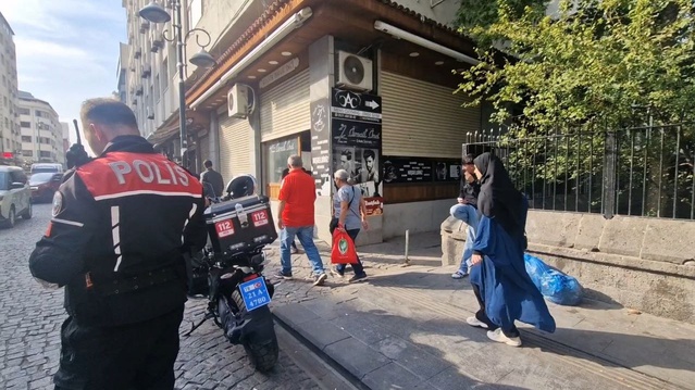 Diyarbakır Sur'da 2 kişiyi yaralayan silahlı saldırı şüphelisi gözaltına alındı