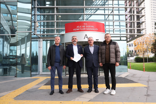 Birleşik Kamu-İş, 776 günde 60 özel kalem müdürü atamasının iptali için başvurdu