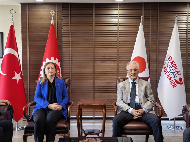 Karayalçın, Ankara'ya taşınan DİSK merkezine hayırlı olsun ziyaretinde bulundu