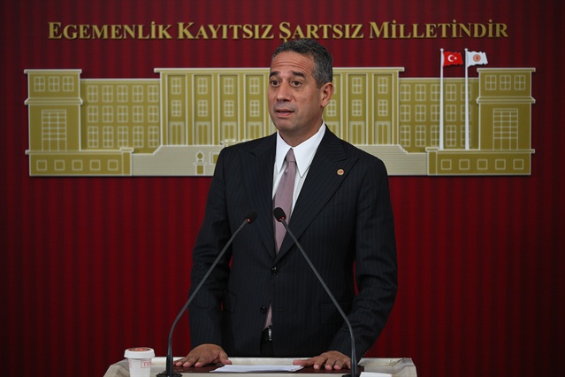 Yeni Parti Grup Başkanvekili Başarır, fon sunumunda somut isim açıklanmadığını söyledi