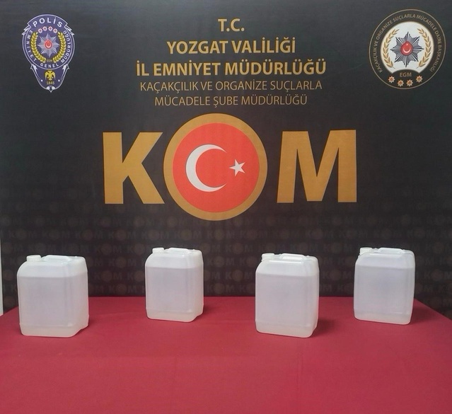 Yozgat Boğazlıyan'da şüphelinin ikametindeki aramada 20 litre etil alkol bulundu