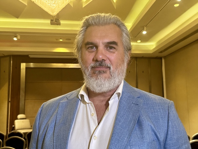 Dr. Stasinopoulos, ani yüz asimetrisinde inme riskine karşı erken başvuruyu önerdi