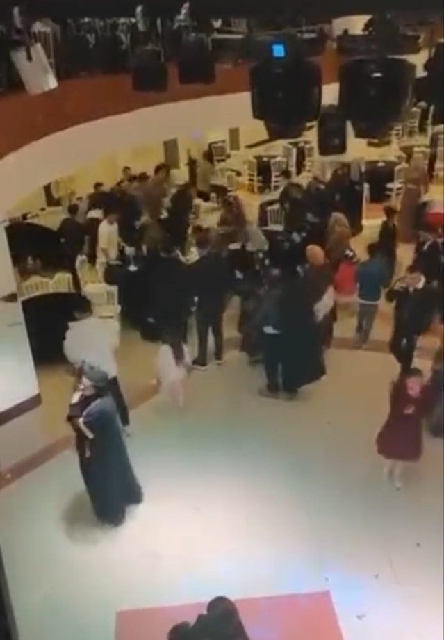 Bolu'da takı töreninde çıkan kavgada davetliler sandalyelerle birbirine saldırdı