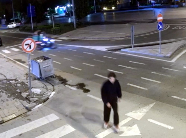 Çorlu'da motosikletler çarpıştı, 3 kişi yaralanırken kaza kameraya yansıdı