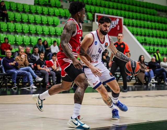 Hapoel Tel Aviv, EuroLeague'de Anadolu Efes'i 118-88 yendi, Efes 5. yenilgisini aldı