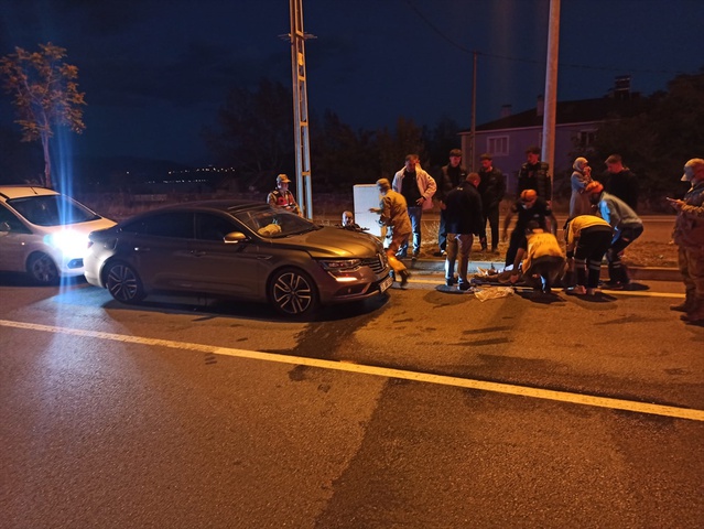 Bingöl'de iki ayrı trafik kazasında 4 kişi yaralandı