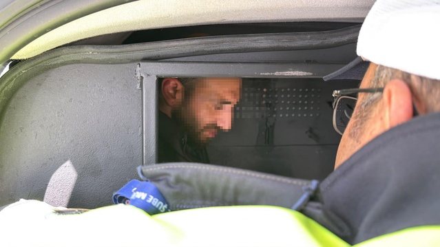 Eskişehir'de takipte durdurulan araçta uyuşturucu çıktı, 2 kişi gözaltına alındı